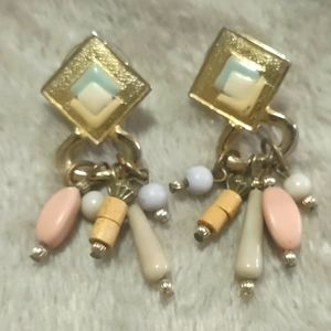 Pastel geometric dangling earrings
